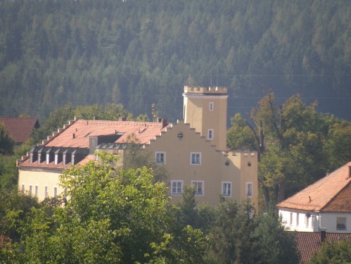 Schloss Zandt - das Wahrzeichen des Ortes Schloss Zandt - das Wahrzeichen des Ortes